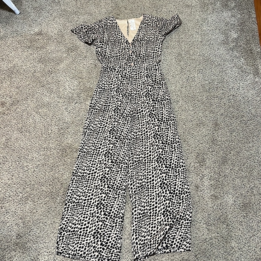 Sadie & Sage Leopard Jumpsuit - Picture 9 of 9